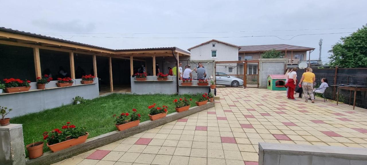 Soliday Apartment Вама Веке Екстериор снимка