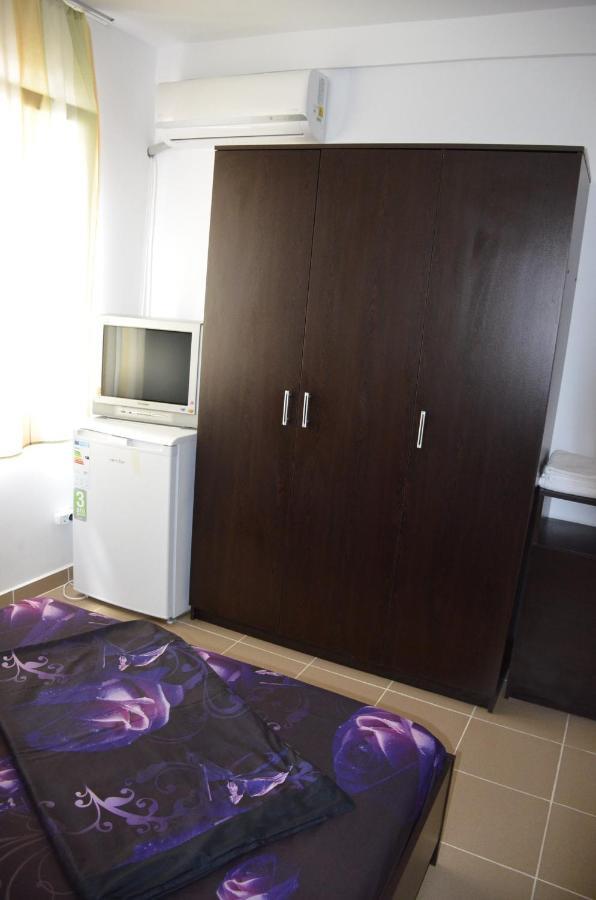Soliday Apartment Вама Веке Екстериор снимка