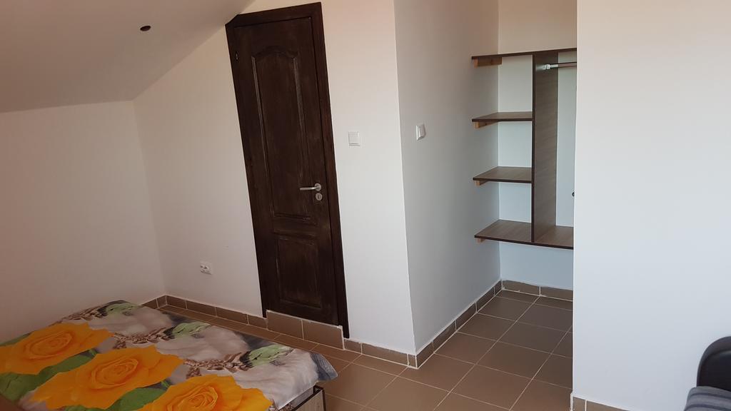 Soliday Apartment Вама Веке Екстериор снимка