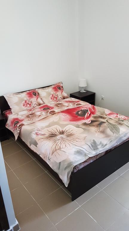 Soliday Apartment Вама Веке Екстериор снимка
