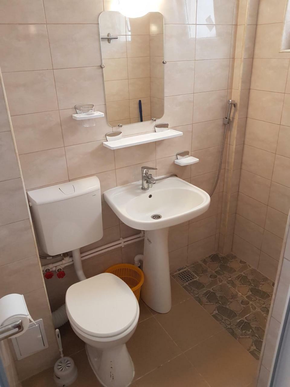 Soliday Apartment Вама Веке Екстериор снимка
